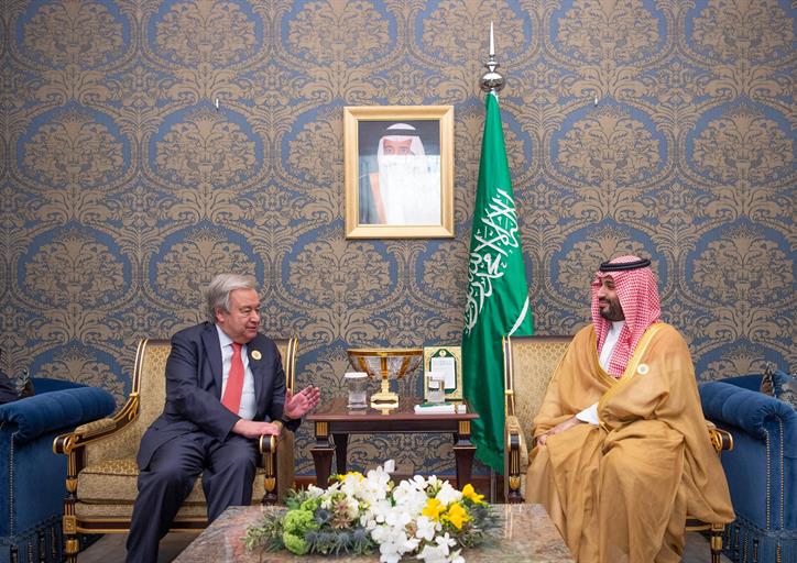 سمو ولي العهد يلتقي الأمين العام للأمم المتحدة على هامش القمة العربية في البحرين
