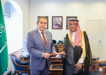 سمو وزير الخارجية يتلقى رسالة خطية من وزير خارجية روسيا 