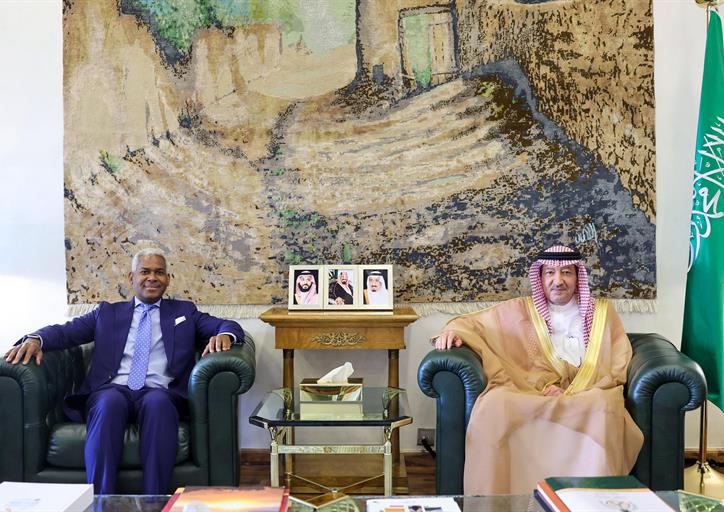 معالي نائب وزير الخارجية يستقبل سفير جمهورية الدومينيكان لدى المملكة
