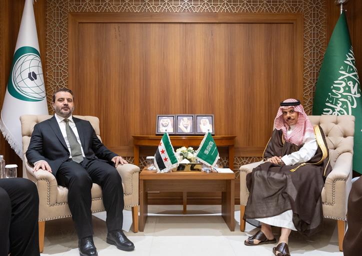  سمو وزير الخارجية يلتقى وزير خارجية سوريا