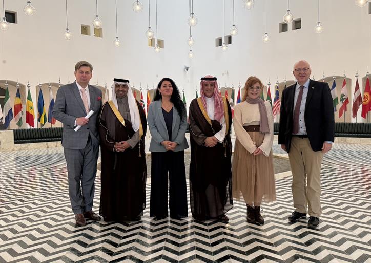  وزير الدولة للشؤون الخارجية يستقبل وفدًا من البرلمان الاتحادي الألماني