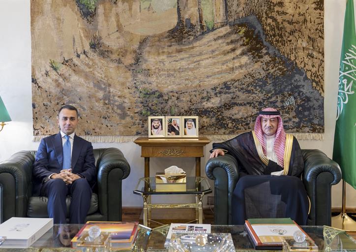 نائب وزير الخارجية يستقبل الممثل الخاص للاتحاد الأوروبي لمنطقة الخليج العربي