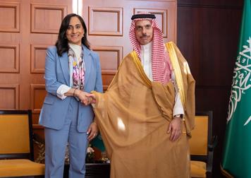 سمو وزير الخارجية يلتقي وزيرة خارجية كندا