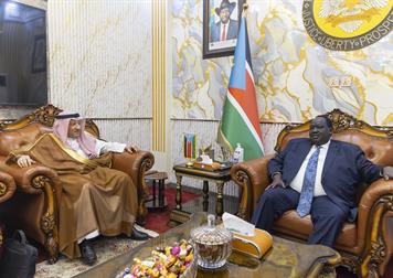معالي نائب وزير الخارجية يلتقي المستشار الرئاسي للأمن القومي في جنوب السودان