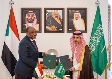 سمو وزير الخارجية ووزير الخارجية السوداني يوقعان وثيقة إنشاء مجلس التنسيق السعودي-السوداني