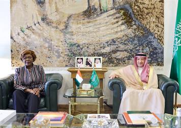 معالي نائب وزير الخارجية يستقبل وزيرة الشؤون الخارجية بجمهورية كوت ديفوار 