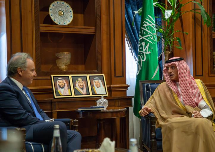 وزير الدولة للشؤون الخارجية يستقبل سفير اليونان لدى المملكة