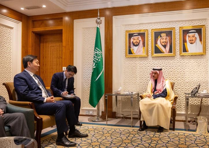 سمو وزير الخارجية يستقبل مبعوث الحكومة الصينية الخاص للشرق الأوسط