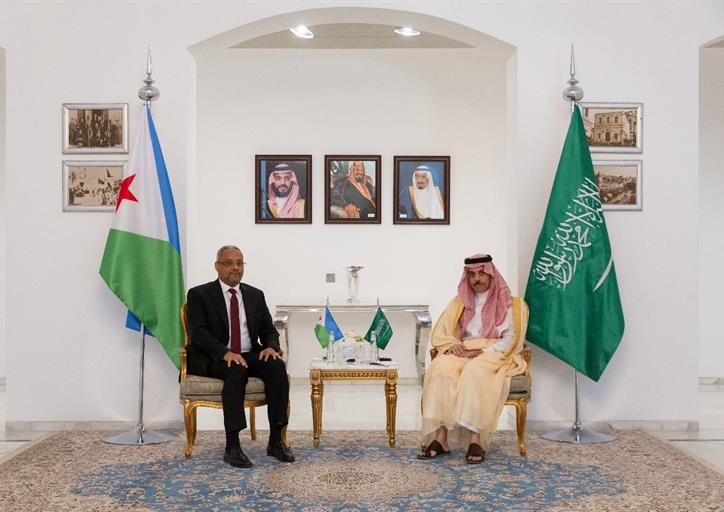 سمو وزير الخارجية يستقبل وزير خارجية جيبوتي ويترأسان اجتماع لجنة المشاورات السياسية بين البلدين
