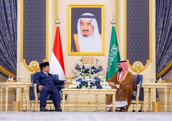 سمو ولي العهد يستقبل رئيس جمهورية إندونيسيا ويعقدان جلسة مباحثات رسمية ويرأسان الاجتماع الأول لمجلس التنسيق الأعلى السعودي الإندونيسي